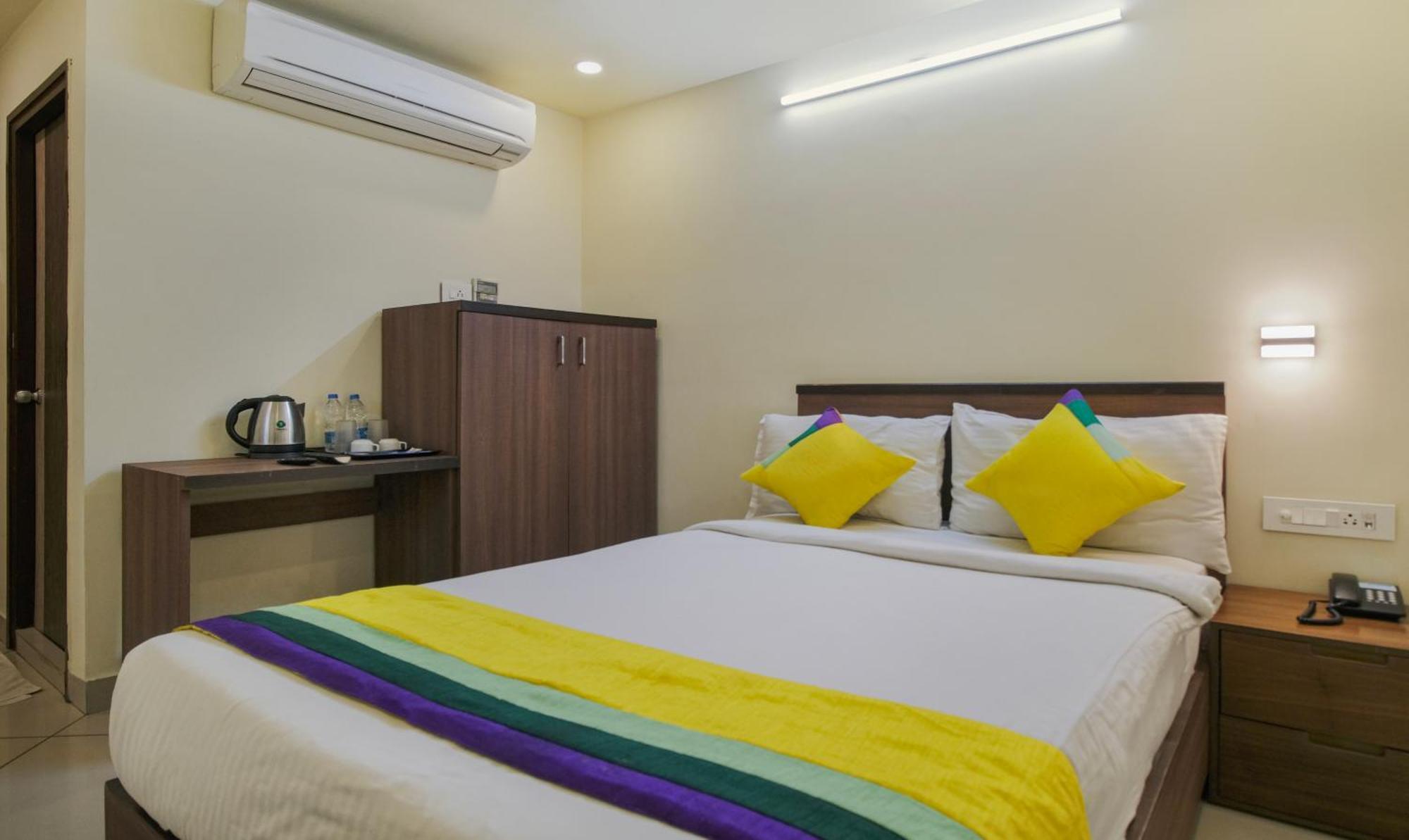 Itsy Hotels N Square Vijayawāda Екстериор снимка