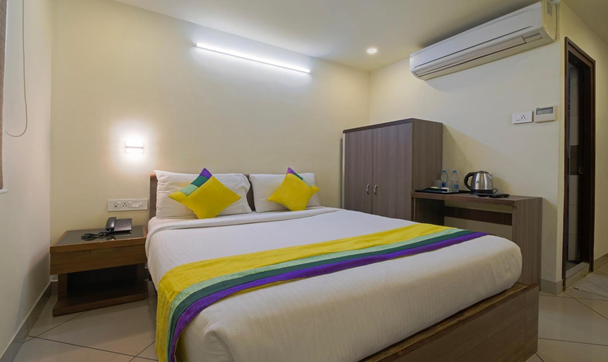 Itsy Hotels N Square Vijayawāda Екстериор снимка