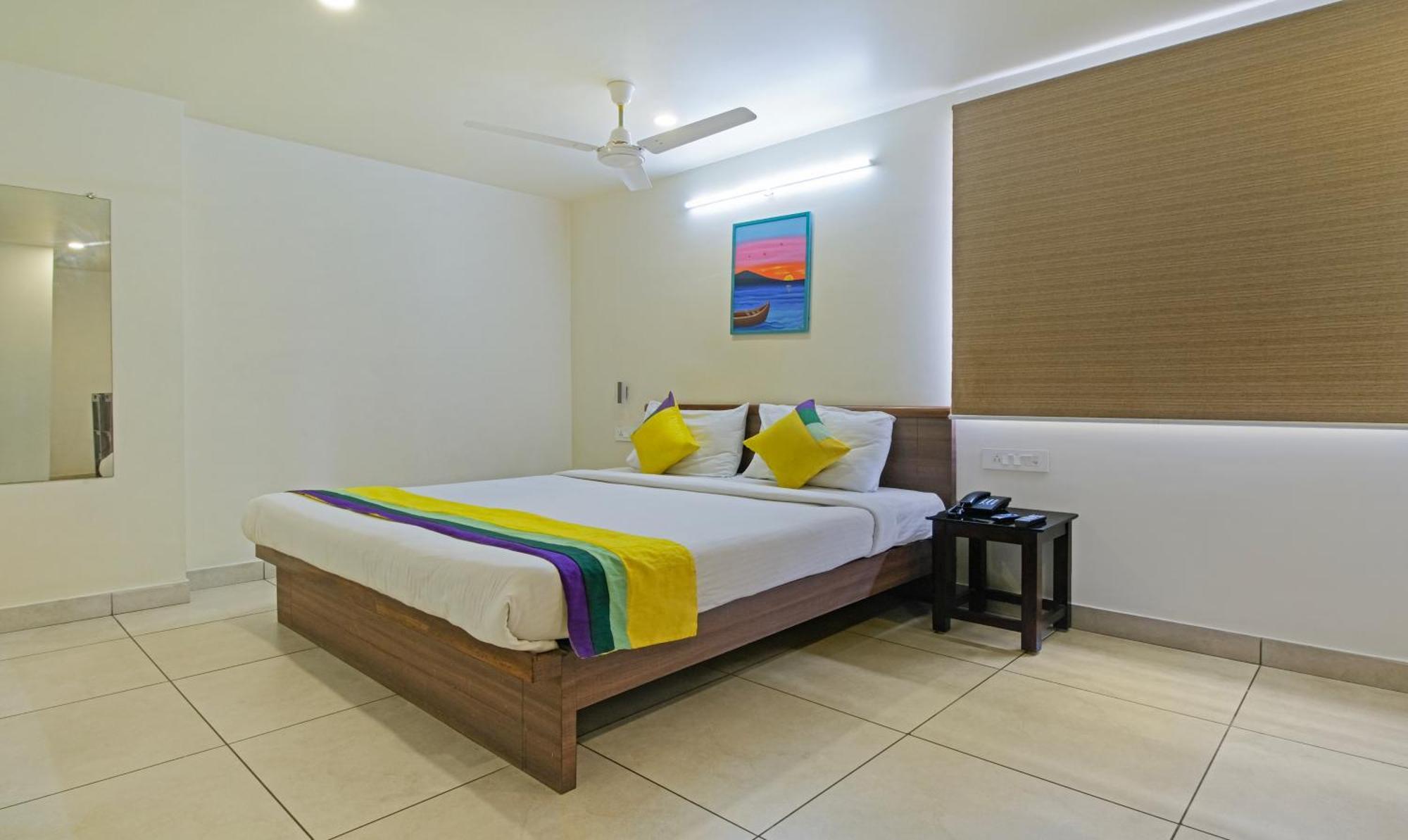 Itsy Hotels N Square Vijayawāda Екстериор снимка